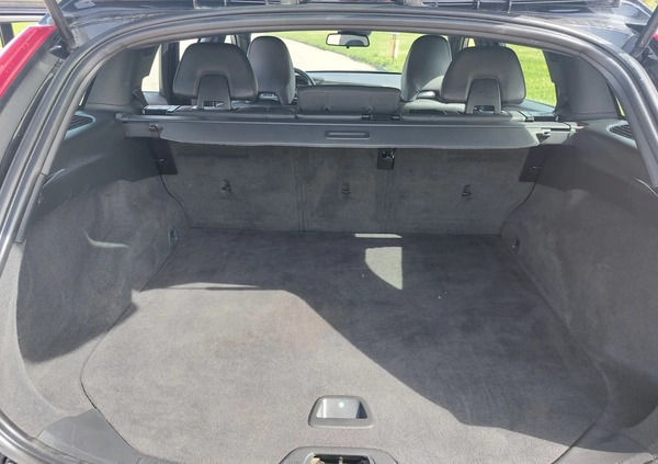 Volvo V60 cena 47900 przebieg: 251890, rok produkcji 2018 z Kęty małe 67